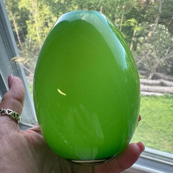 Mid Century Vintage Green Decorative Glass Vase - Picture 8 of 8